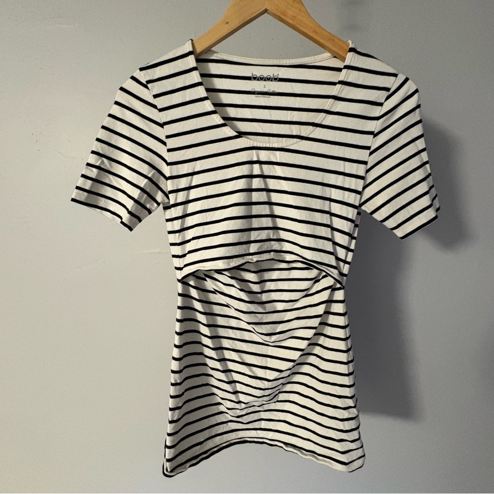 Boob design organic cotton nursing top, size small.